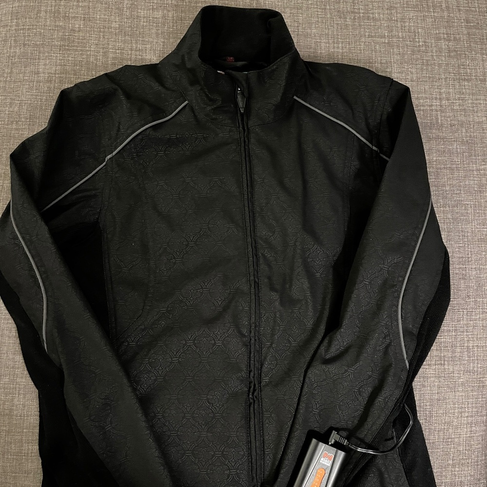 Ansai Mobile Warming Women's Cypress Jacket Fitted Coquette